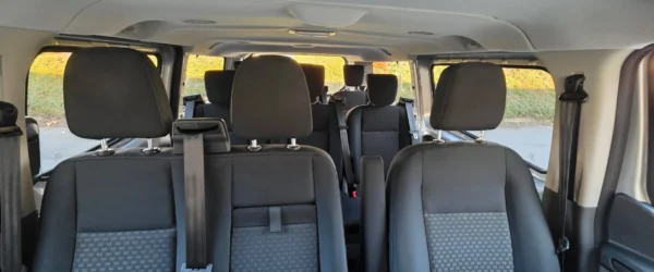 Minibus-saeder-fra-fronten