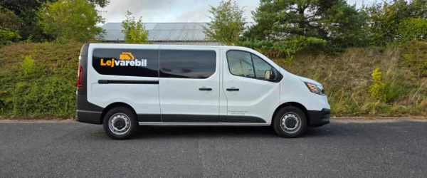 varebil-medium-hoejre-side