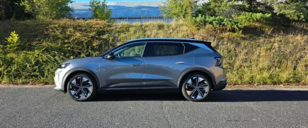 elbil-suv-biludlejning-venstre-udvendig