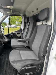 Nissan NV400