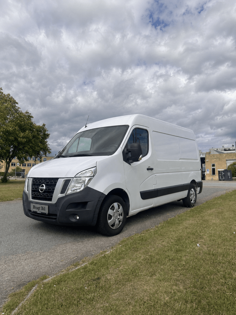 Nissan NV400