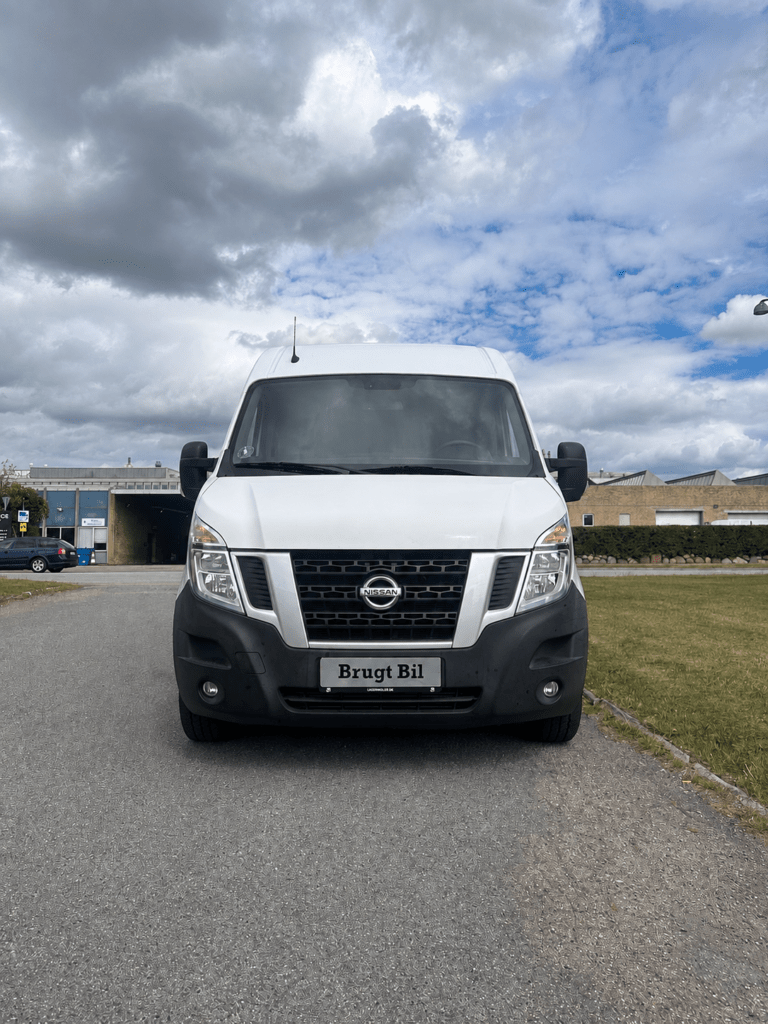 Nissan NV400