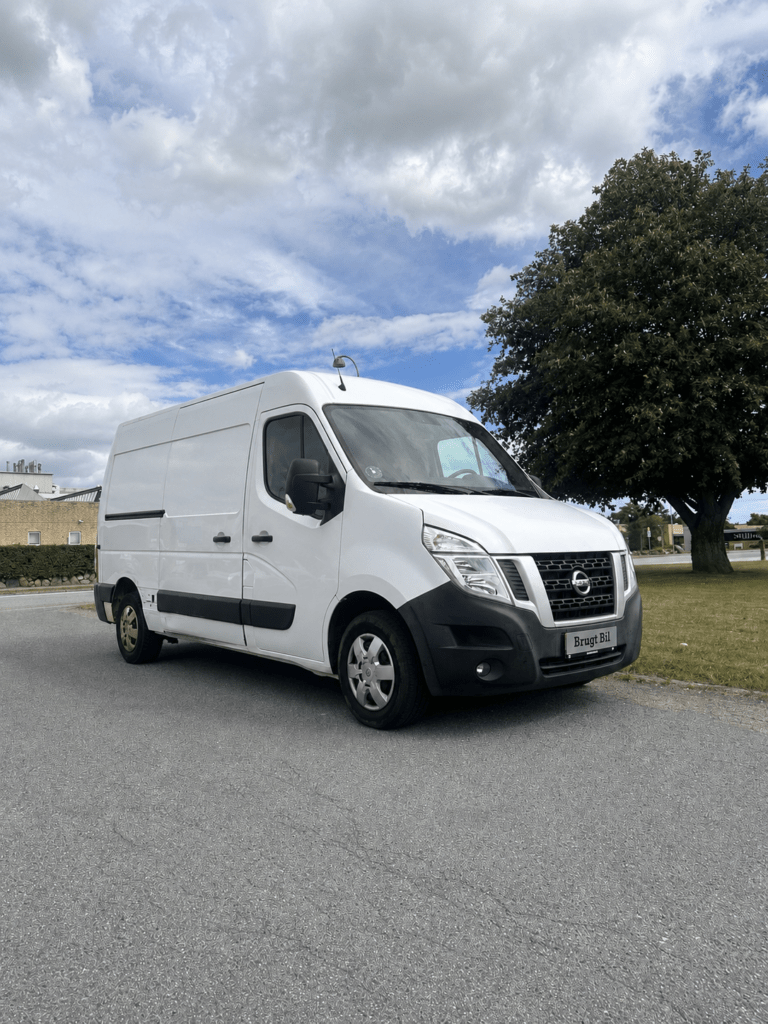 Nissan NV400