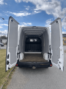 Nissan NV400
