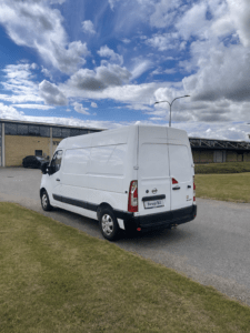 Nissan NV400
