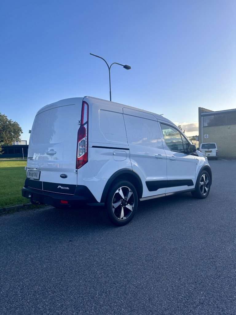 Ford Transit Connect Active